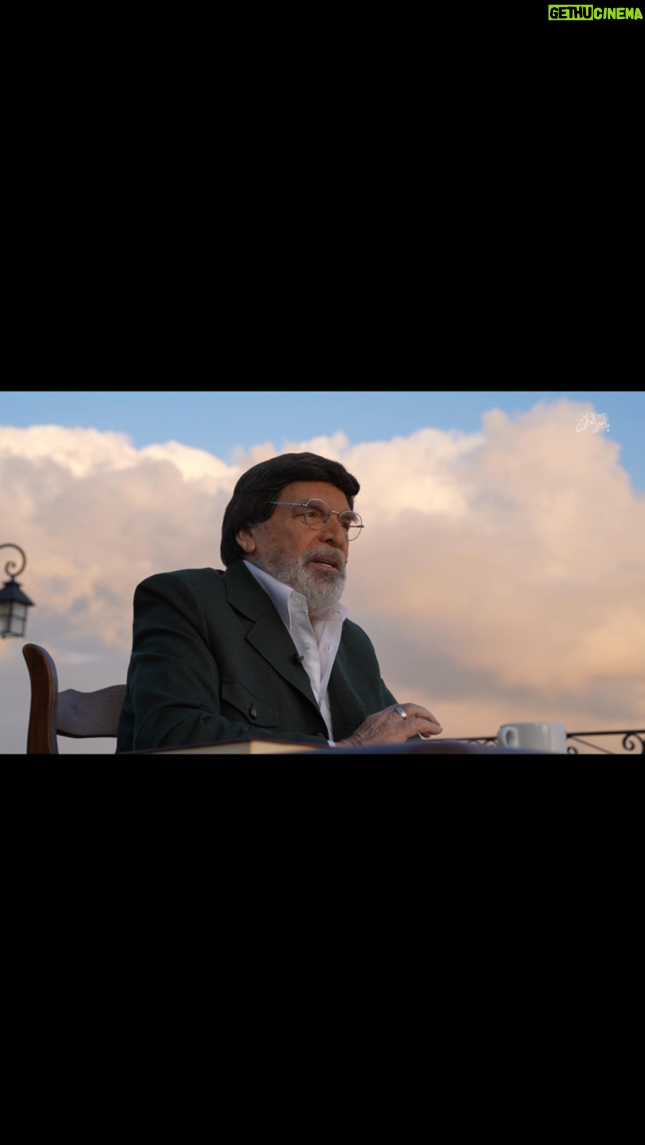 Yasser Al Azmah - 28.1K Likes - الرحمة لروح المخرج الصديق هشام شربتجي
#هشام_شربتجي #مرايا #ياسر_العظمة
