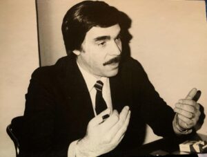 Yasser Al Azmah Instagram - دمشق 1985

#ياسر_العظمة #دمشق #1985