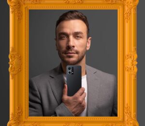 Yassine Ben Gamra Instagram - L'OPPO Reno7 bientôt disponible en Tunisie ✨
Pleins de surprises vous attendent! 🎁🖤
#OPPO #ComingSoon