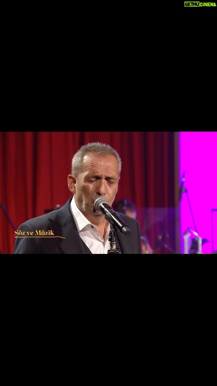 Yavuz Bingöl - 2.4K Likes - Bu Cuma akşamı @trtmuzik ekranlarında @yavuzbingolilesozvemuzik yeni bölümüyle sizlerleyiz. Bu haftaki konuğum Aşık Maksut Koca @maksutkoca 😊😊😊👍👍👍
Birbirinden güzel türkülerle evlerinize konuk olacağız.