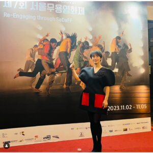 Ye Ji-won Instagram - 제7회 #서울무용영화제 스텝분들 관계자분들 자원봉사자분들 모두 수고하셨습니다 @partsparts #구슬정원 #sedaff #아트나인시네마
