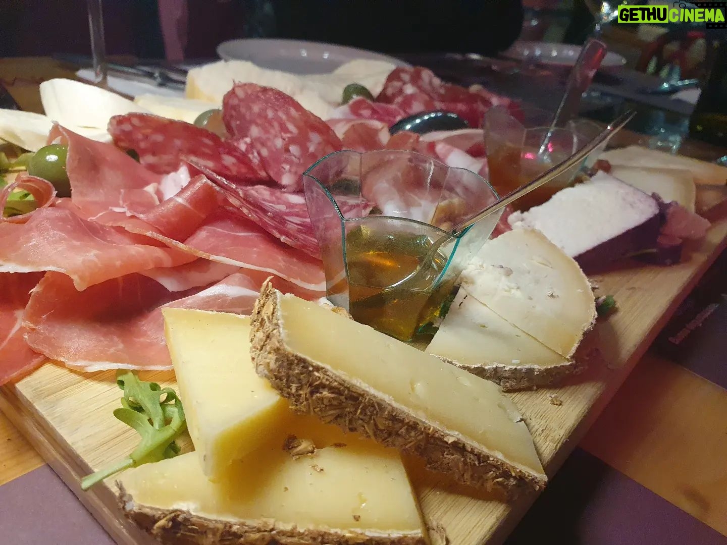 Ye Ji-won - 364 Likes - #buonappetito #formaggio #prosciutto #sorrento #italia
