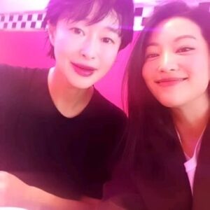 Ye Ji-won Instagram - #goodmorning @arden_cho #아바타아앙의전설 #netflix #bonvoyage 한국 드라마 영화 한식을 사랑하는 arden cho #happyness #buonjiorno