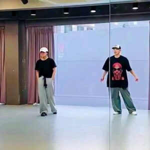 Ye Ji-won Instagram - 몸이 가벼워지는 시간 @#wannabdance #buongiorno #santé #happyness #loveyourself #dance #dancer #7days정국 #bonjour #bonnesanté @wb_dancemaster