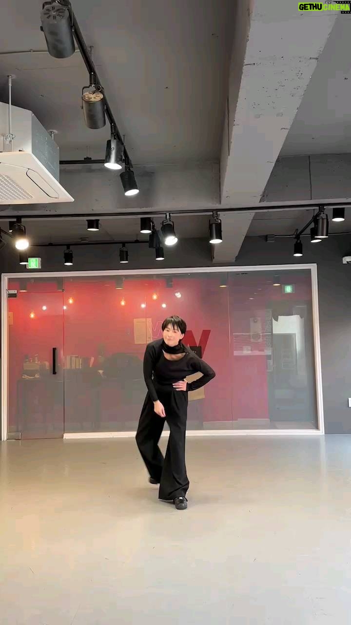 Ye Ji-won - 1.6K Likes - 새해 축복 많이 받으세요 #wannabdance
#standingnexttoyou #happyness
#partsparts #happynewyear #bonneannée #loveyourself