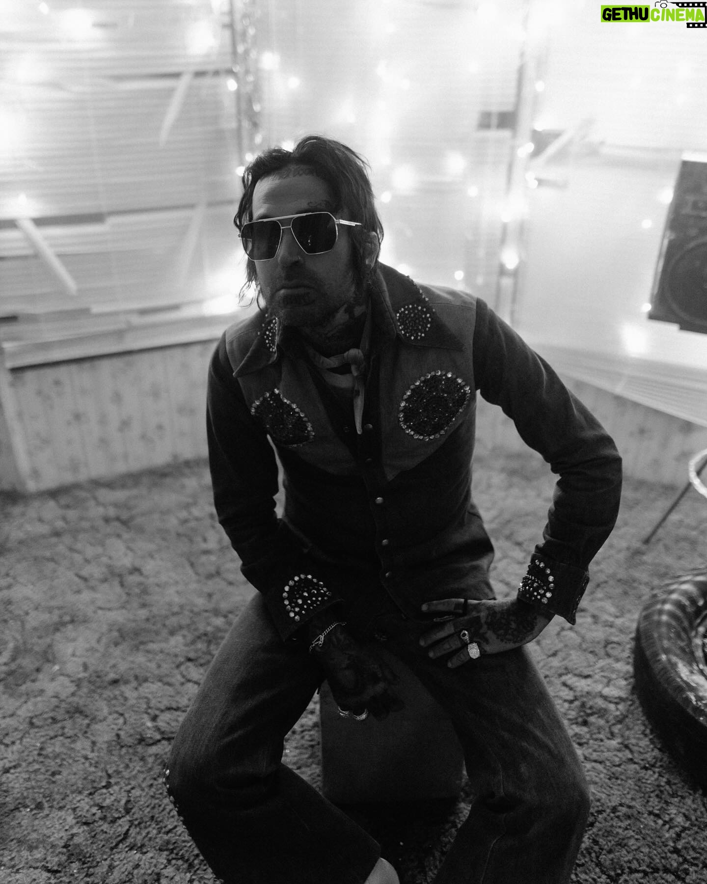 Yelawolf - 19.6K Likes - “ New Me “ official music video link in the bio !!! My third single release off my double album WAR STORY !! NEW ME off that TRUNK MUZIK 4EVER side produced by @wlpwr !! #slumerican #warstory