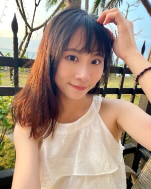 Yen-Ju Chen Instagram - 最近很能體會剛好有閒時間
又剛好能做自己喜歡做的事
是一件很難能可貴的事

要珍惜