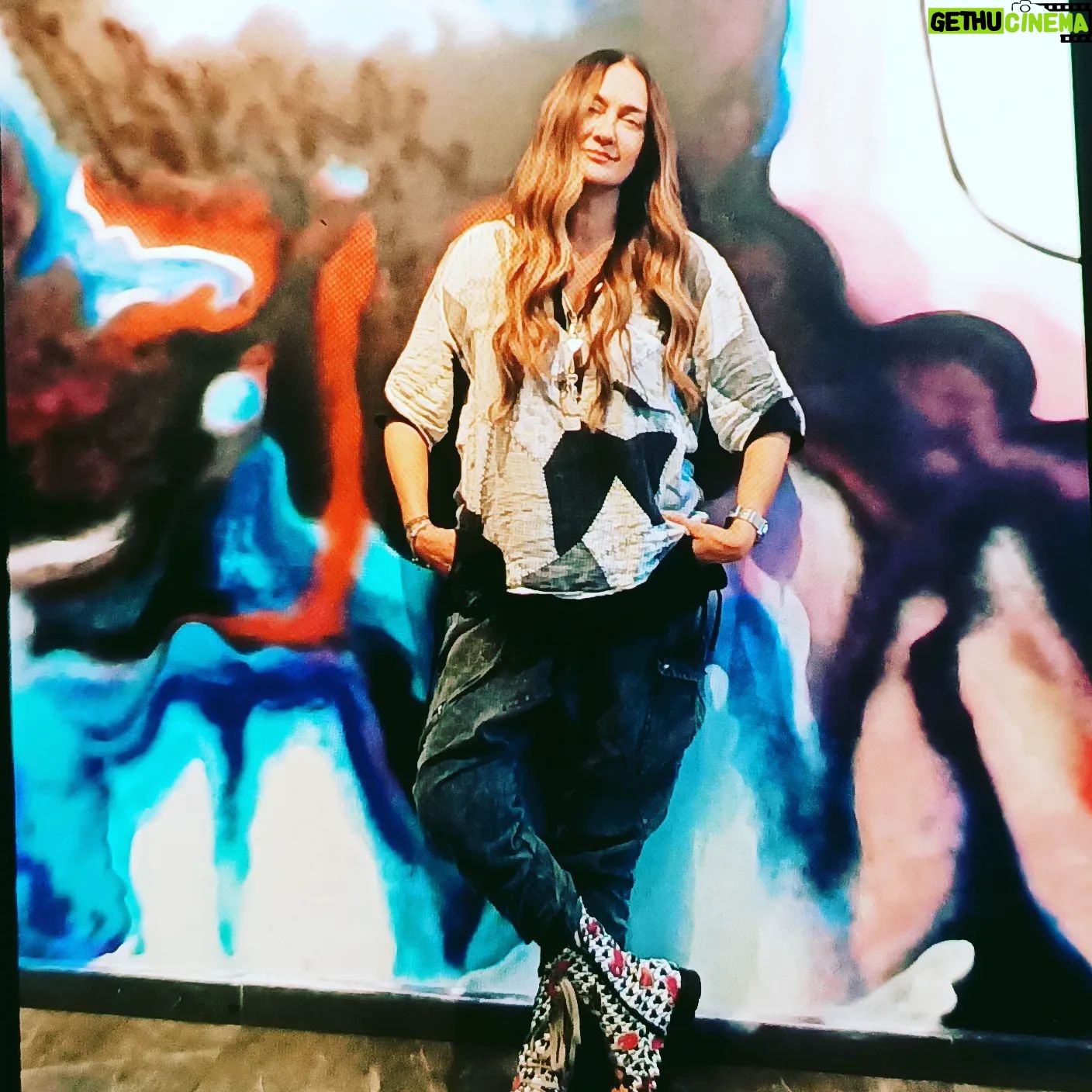 Yeşim Gül Akşar - 607 Likes -