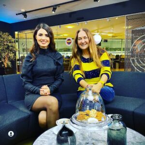 Yeşim Gül Akşar Instagram - @fbtv @selenguldayioglu84 harika bir program oldu çok teşekkür ederim 💛💙