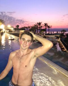 Actor Yevgeniy Malyarchuk HD Instagram Photos and Wallpapers November 2021