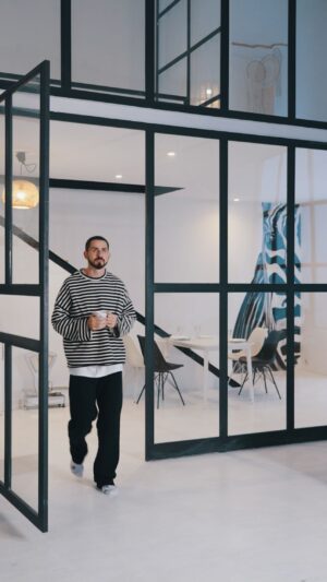 Yevhen Taller Instagram - Не пов, а ріл 😁😈