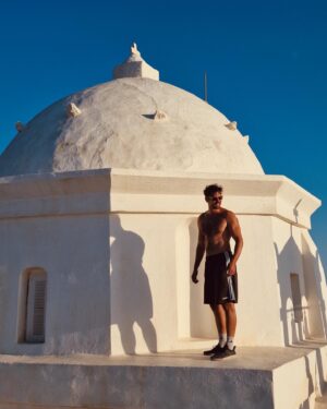 Yiannis Koukourakis Instagram - Hey world