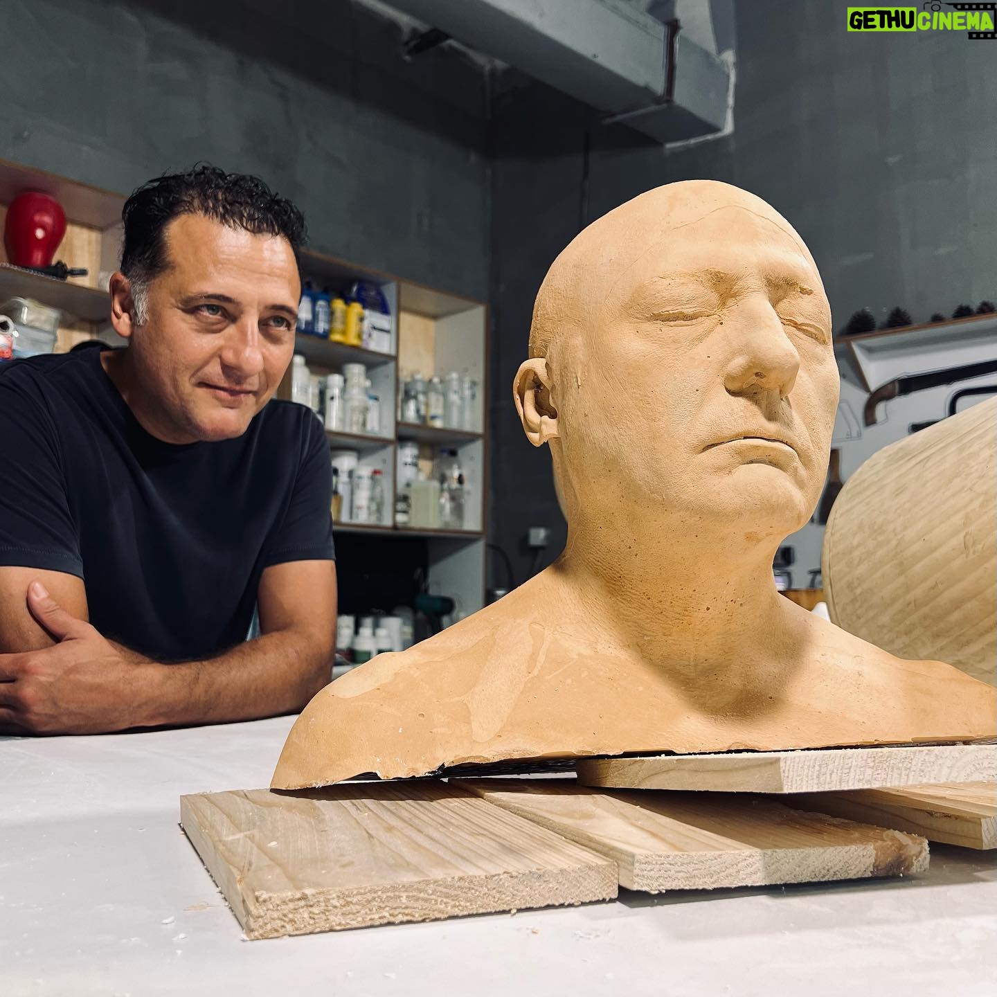 Yiğit Özşener - 4.6K Likes - Earthlings,
“When the heart is beautiful, its light shines through the eyes, vocal tones and actions of its master. True beauty is not in the face, but in the heart of the beholder.”
It was a pleasure to meet Abdollāh Eskandari; the master of his craft, humble, sublime - a true 'defiant one'. #zaferinrengi