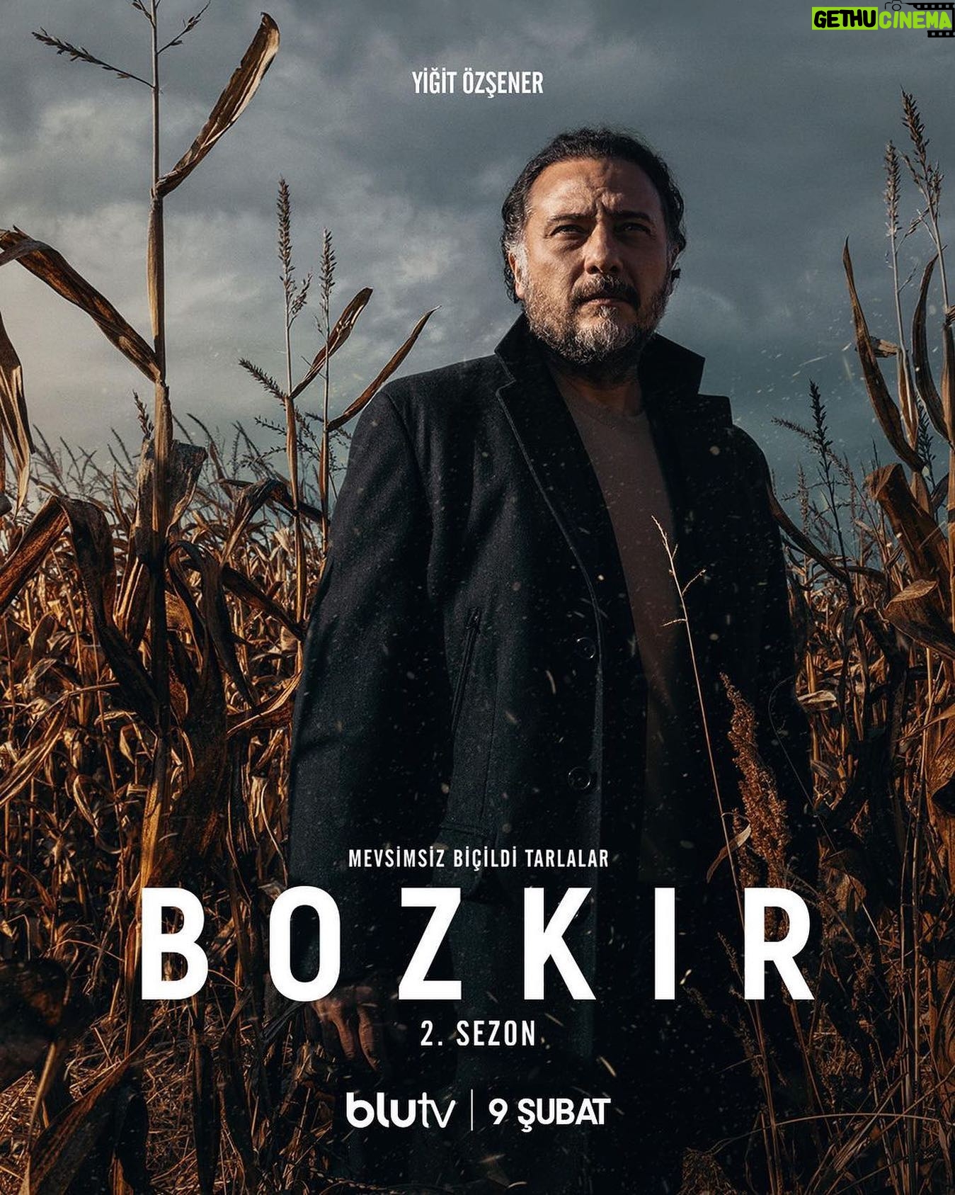 Yiğit Özşener - 4.6K Likes - Dünyalılar,
Seyfi Amir’in de dediği gibi ‘Ben bir yerde yaşıyormuşum gibi değil de zamanı yaşıyormuşum gibi geliyor. Bir yere ait olamıyorum.’ #Bozkır @blutv