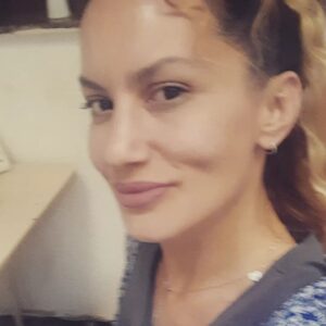 Yıldız Asyalı Instagram - Bu da benden geliversin #yaz #haziran #şafak  8 gün kala #myndos için