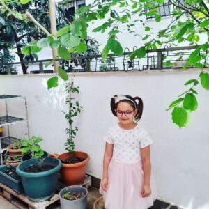 Yıldız Asyalı Instagram - Benim canım kızım, seni 2016 yılında bugün kucağıma aldım,Allah seni nazarlardan saklasın,Annecik yarın yanına geliyor ,iyi ki doğdun benim bitanem... #happybirthday