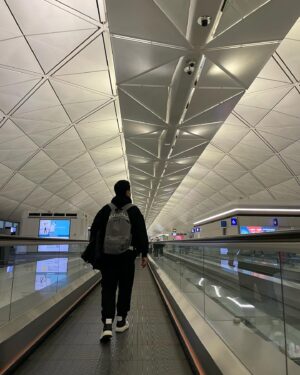 Yiu-Cheung Lai Instagram - 終於等到 踏上這熟悉的路 香港機場起飛 再踏征途