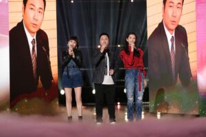 Yiu-Cheung Lai Instagram - 難得的老友相聚時刻 享受歲月賜給我們的豐厚