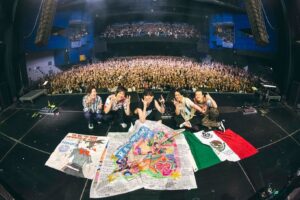 Yojiro Noda Instagram - Mexico City🇲🇽🌹❤️!!!
You guys killed it again. It's hard to put into words what you guys give us every time. I'm so moved with your energy and love and emotion. Makes me feel that I want to be like you..❤️You guys are truly amazing, Love you sooooooo much!
muchas gracias

And the journey continues.

#radwimpsworldtour2024 
#thewayyouyawnandtheoutcryofpeace 

📷　@takeshiyao