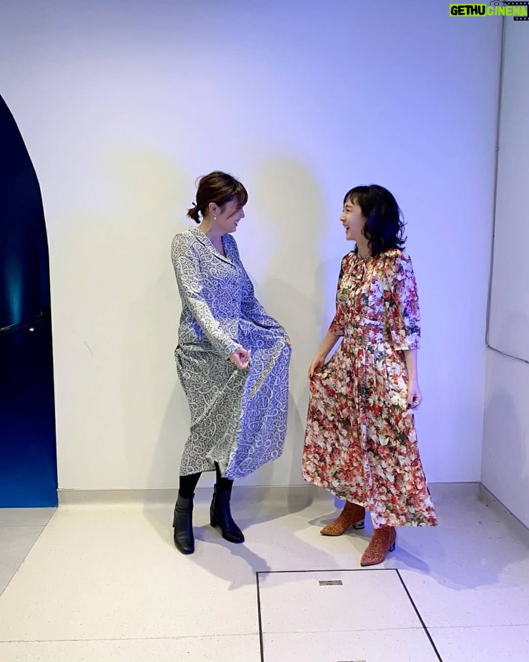 Yoko Mitsuya - 3 Likes - 12月4日は映画『海の底からモナムール』の舞台挨拶でした🙆
無事に公開できて本当に良かったです。
久しぶりに仲良しの @kikisugino や @yuka_fujigaki とお仕事できて幸せ幸せー♥️
衣装はフランス繋がりで…希妃さんと @agnesb_officiel を着ました✨
#海の底からモナムール#アニエスベー