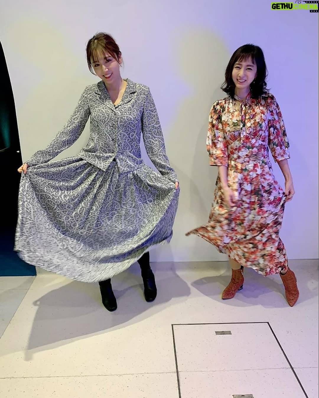 Yoko Mitsuya - 3 Likes - 12月4日は映画『海の底からモナムール』の舞台挨拶でした🙆
無事に公開できて本当に良かったです。
久しぶりに仲良しの @kikisugino や @yuka_fujigaki とお仕事できて幸せ幸せー♥️
衣装はフランス繋がりで…希妃さんと @agnesb_officiel を着ました✨
#海の底からモナムール#アニエスベー