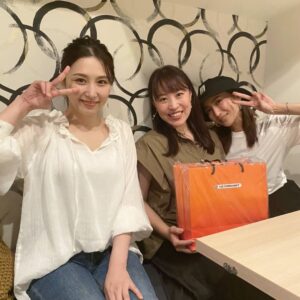 Yoko Mitsuya Instagram - 出会ってからもう12年が経っていたらしい…

誰か嘘だと言って！(白目)