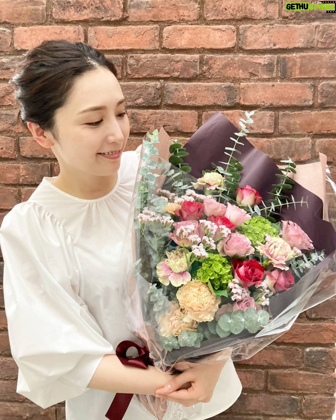 Yoko Mitsuya - 3 Likes - 🌸🌿🌼🌻🌹🍃