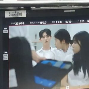 Yoo Jun Instagram - 일타스캔들 마지막화. 이렇게 좋은 현장에 좋은 배우님들, 좋은 스텝분들과 함께 작품을 할수 있어서 영광이였습니다 작품을 통해 더욱 성장할 수 있었던 것 같습니다 앞으로도 더 좋은작품으로 찾아가겠습니다 감사합니다#일타스캔들 #tvn #netflix #tving