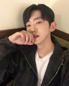 Yoo Jun Instagram - make up🎞