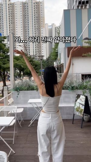 Yoo Sang-moo Instagram - 와 허리 진짜 얇아졌다~
10kg 빼다니 대단하다♥
