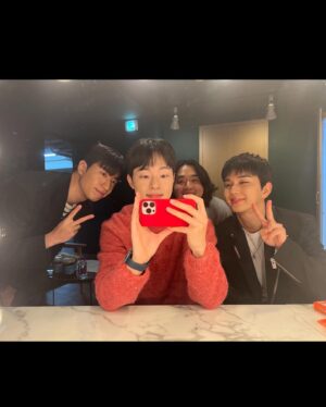 Yoo Su-bin Instagram - 우리팀