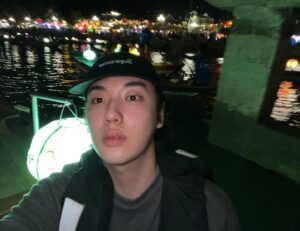 Yoon Hyun-soo Instagram - 행복한 베트남🇻🇳😌