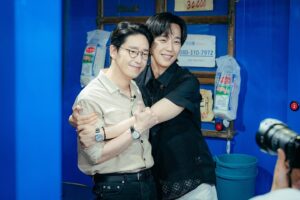 Yoon Jong-hoon Instagram - ⠀
SBS 8월 29일 밤 10시 20분 ‘무장해제’
⠀
사랑하는 기준형과 즐겁게 촬영하고 욌습니다.
편하게 맞아주신 현무형, 도연씨 감사합니다.🥰
⠀
#무장해제