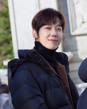 Yoon Jong-hoon Instagram - ⠀
오늘은 별똥별 하는 날!!!
이따봐요^^

좋은사진 고마워요 우리 키동이^^
⠀
#별똥별 #tvn