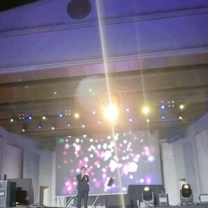Yoon Jong-shin Instagram - ⠀
⠀
오랜만에 찾은 모교
⠀
남학생들 목에 핏대 제대로 세우고
⠀
따라불러줌 ㅋㅋㅋ
⠀