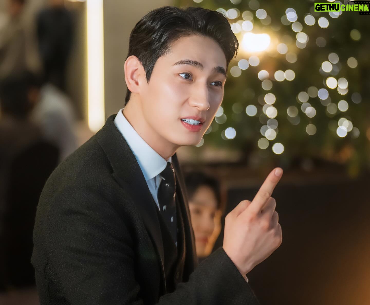 Yoon Park - 32.6K Likes - -
#빈둥이 여러분!!
제가 #서저리의_미켈란젤로 니까
그로써 한 마디만 할게요.!
이제 지금 막 곧 #닥터슬럼프 #3부 가 방송됩니다!
다들 #TV 앞으로!!
#본방송 안보잖아? 그럼 벌 받아👀
-
jtbc #토일드라마 #닥터슬럼프 #doctorslump