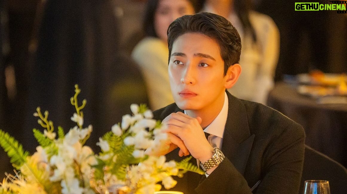 Yoon Park - 33.9K Likes - -
#jtbc #닥터슬럼프
2024.01.27 #토요일 #첫방송