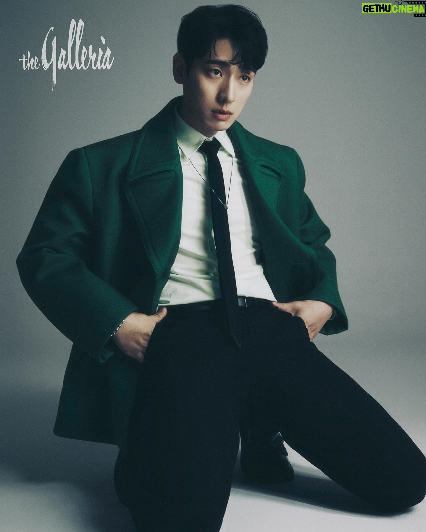 Yoon Park - 35.5K Likes - -
#thegalleria #더갤러리아
-
Hair @yonghwan_ouioui
Make-up @da_yooni
Style @pssongmi
Photo @daehanx
Press @jinavenue