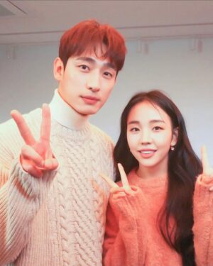 Yoon Park Instagram - -
#백아연 #춥지않게
오늘 음원과 M/V가 공개되었습니다.!
많은 관심과 사랑 부탁드려요.!
-
Merry christmas🎄