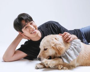 Yoon Park Instagram - -
너무 예쁘고 착한 미양이와
2023년 #안성평강공주보호소 #후원캘린더 
촬영을 하고 왔어요.
미양이와 함께 행복하고 건강하게 지낼 
평생가족을 기다립니다😊
-
#후원캘린더 #유기동물보호소후원 #유기동물치료비후원 
#안성평강공주보호소 #유기견입양 #미양이
#세이브어스챌린지 #saveuschallenge