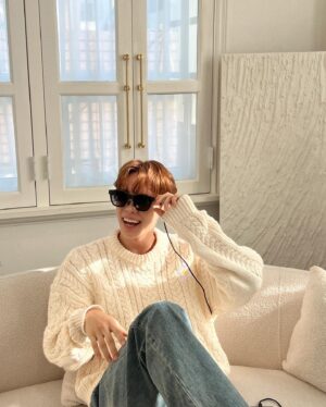 Yoon Seo-bin Instagram - -
Feel so funny😎

#광고 #XREAL #XREALAIR2 #XREALAir2 #Air2 #스마트글래스 
#AR글래스 #증강현실 #빔프로젝터