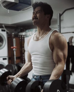 Yoshi Sudarso Instagram - I miss my mustache 👨🏻