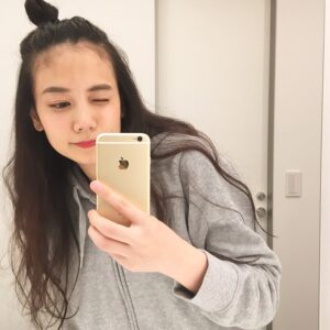 Yoshiko Sengen Instagram - ・
我想去台灣💭
我將在夢中去台灣🛌🛫✨
我快睡了💤
【又及】
我有想通知的事🤭💓
请你稍候一会儿！
#電影 
#心靈咖啡館的驅魔師