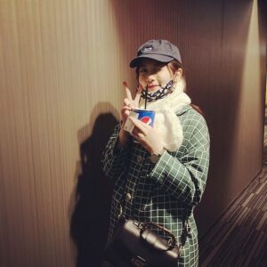 Yoshiko Sengen Instagram - ・
🎬🥤✌️
#映画
#夜明けを信じて
#セカンドランスタート
#LINEBLOG更新しました