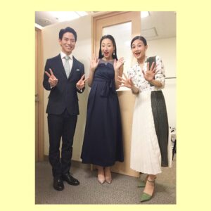Yoshiko Sengen Instagram - ・
🗣告知
映画『美しき誘惑-現代の「画皮」-』
公開直後トリプルDX
LINE LIVE&インスタライブ
同時生配信決定‼️‼️‼️‼️
明後日5/21(金)20:00〜スタートです。
🌱
今回は主演の長谷川奈央ちゃんと市原綾真くんと3人で生配信だよよ🙆‍♀️
めっちゃ楽しみ〜🎉🎉🎉
🌱
URL貼っておくのでコピペして飛んで下さい✈️💨予約視聴宜しくお願いします。
☟☟☟
https://live.line.me/channels/1317345/upcoming/16803562
⇧⇧⇧
🐤
#長谷川奈央
#市原綾真
#映画
#美しき誘惑現代の画皮
#linelive 
#instalive 
#ラインライブ
#インスタライブ
#生配信
#千眼美子