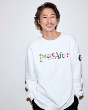 Yosuke Kubozuka Instagram - Peace and After @peaceandafter
x
James Jean @jamesjeanart
 
3/23(土) 12:00
 @capsule_jpn
「祭り」をコンセプトに製作されたアートワーク
「Fireworks」の眩い色彩や儚さを表現🎆
 
Artist: @jamesjeanart
Photographer : @keiichinitta
Video Director: @kentarotakayanagi , Watanabe Daisuke
Videographer: @yuislay
Production Manager: Makimoto Yuna
Designer:  @dj_jumpman_ @laborer_no.2
Brand Director: @calnstagram
 
#PEACEANDAFTER
#JAMESJEAN