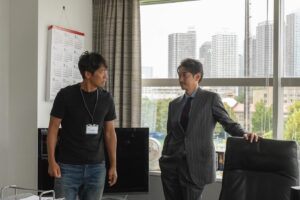 Yosuke Kubozuka Instagram - .
／
#GTOリバイバル
場面写真大公開🤳
＼

 4月1日の放送まであと10日‼︎

放送が待ちきれない皆様に
少しずつドラマの場面写真を公開📸

どんなシーンが…
どんなセリフが…

想像しながらご覧ください‼︎🫵

#反町隆史 
#窪塚洋介