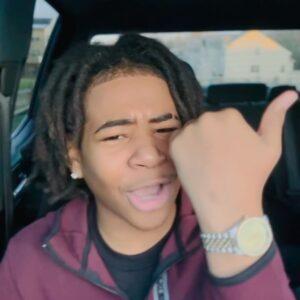 Young Dylan Instagram - “Drake drip still rapping like the newest Cole 
I luv you mamma you the one I do this for 
Post a pic wit Jay Blue and Rumi at the Super Bowl” 

#YoungDylan #Freestyle #Whereimfrom FRIDAY BARS!!