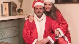 Youssef El Khal Instagram - “Silent night” by Youssef & Nicole. Merry Christmas 🙏🏼❤️ @nicolesabaaa
‏⁦‪#y_y_k‬