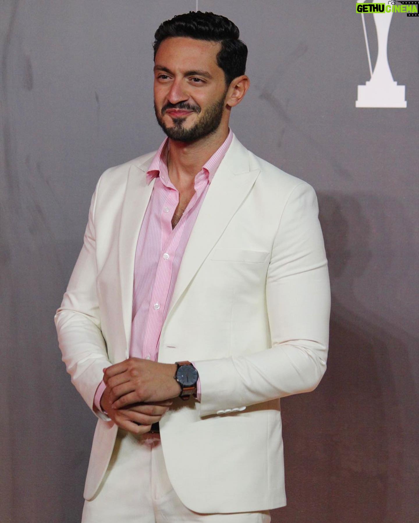 Youssef Othman - 3 Likes - From the red carpet ceremony of the 2nd edition of @cairodramafestival #cdf23 ✨
Suit designer: @moamenawadofficial
Hairdresser: @abdo.mohmed367 @alsagheersalons
Personal trainer: @mazenhatem24
Photography: @maged_helal @mariamadel.photography
@appzagel